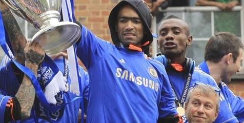 Cuci Gudang, Chelsea Lepas Kalou dan Bosingwa Cuci Gudang, Chelsea Lepas Kalou dan Bosingwa