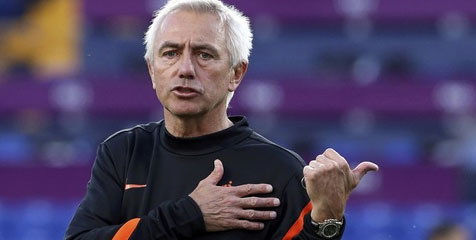 Hadapi Portugal, Van Marwijk Lakukan Perombakan Hadapi Portugal, Van Marwijk Lakukan Perombakan