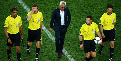 Tak Lolos, Van Marwijk Salahkan Pemain Tak Lolos, Van Marwijk Salahkan Pemain