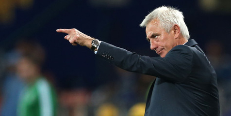 Van Marwijk Hadapi Ancaman Pemecatan Van Marwijk Hadapi Ancaman Pemecatan