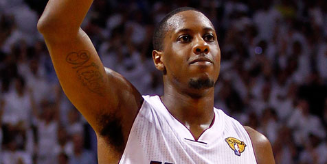 Unggul 3-1, Miami Heat Selangkah Lagi Rebut Gelar NBA Unggul 3-1, Miami Heat Selangkah Lagi Rebut Gelar NBA