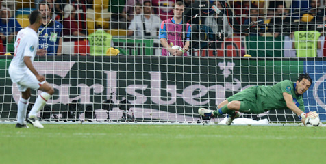 Review: Duo Ashley Gagal, Italia ke Semifinal Review: Duo Ashley Gagal, Italia ke Semifinal