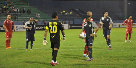IPL Review: Arema Indonesia Menang Besar di Derby Malang IPL Review: Arema Indonesia Menang Besar di Derby Malang