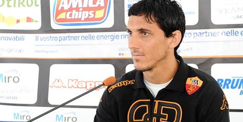 Burdisso: Roma Punya Potensi Juara Burdisso: Roma Punya Potensi Juara