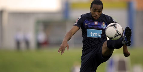 Porto 'Diskon' Alvaro Pereira 50% Porto 'Diskon' Alvaro Pereira 50%