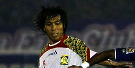 Asri Akbar Diincar Persib dan Sriwijaya Asri Akbar Diincar Persib dan Sriwijaya