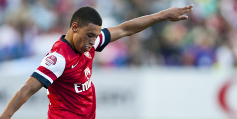 Chamberlain Siap Gantikan Peran Alex Song Chamberlain Siap Gantikan Peran Alex Song