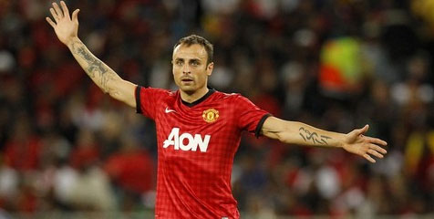 Rooney Cedera, Berbatov Dipertahankan? Rooney Cedera, Berbatov Dipertahankan?