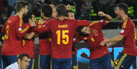 Review: Spanyol Peras Keringat di Georgia