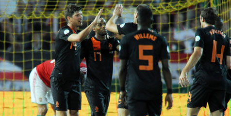 Review: Bekuk Hungaria, Belanda Kemas Tiga Poin