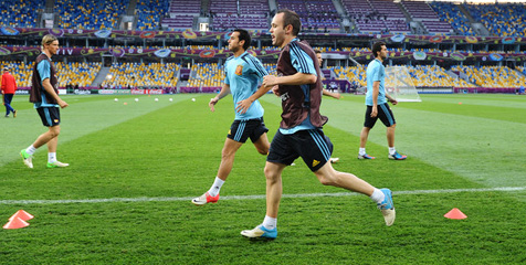 Cedera, Iniesta Absen Dua Pekan Cedera, Iniesta Absen Dua Pekan