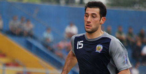 HT Review: Singo Edan Sementara Tahan Al-Ettifaq Tanpa Gol HT Review: Singo Edan Sementara Tahan Al-Ettifaq Tanpa Gol