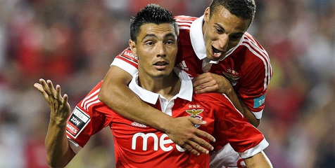 Chelsea Juga Pertimbangkan Nama Oscar Cardozo Chelsea Juga Pertimbangkan Nama Oscar Cardozo