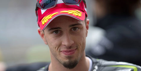Kalahkan Rossi, Dovizioso Juarai Supermoto Simoncelli Kalahkan Rossi, Dovizioso Juarai Supermoto Simoncelli