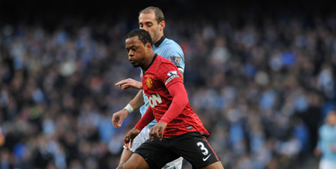 Evra: Pindah ke PSG? Bunuh Dulu Ferguson! Evra: Pindah ke PSG? Bunuh Dulu Ferguson!