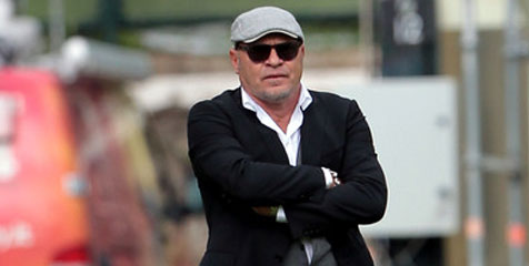 Digasak Fiorentina, Siena Pecat Cosmi Digasak Fiorentina, Siena Pecat Cosmi