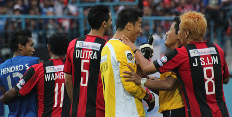 Persipura Pilih Abaikan Sanksi Dari PSSI Persipura Pilih Abaikan Sanksi Dari PSSI