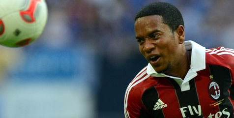 United dan Arsenal Pantau Situasi Emanuelson United dan Arsenal Pantau Situasi Emanuelson