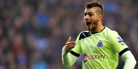 Santon Tak Bakal Hengkang ke Milan Santon Tak Bakal Hengkang ke Milan