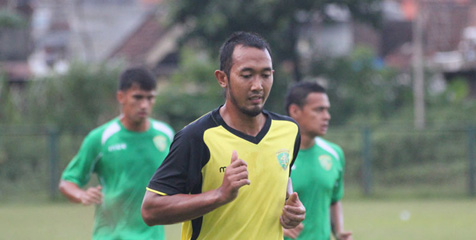 Endra Prasetya Ditunjuk Jadi Kapten Persebaya Endra Prasetya Ditunjuk Jadi Kapten Persebaya