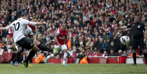 Review: RVP Selamatkan Muka Sang Juara Review: RVP Selamatkan Muka Sang Juara