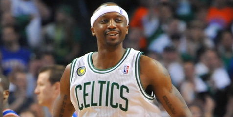 Terry Gemilang, Celtics Benamkan Knicks Terry Gemilang, Celtics Benamkan Knicks