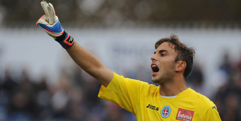 Handanovic Ke Barca, Inter Tak Cari Pengganti Handanovic Ke Barca, Inter Tak Cari Pengganti