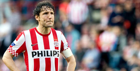 Van Bommel Ambil Alih Peran Allegri? Van Bommel Ambil Alih Peran Allegri?