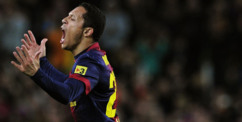 Adriano: Kekalahan Dari Bayern Sakiti Barca Adriano: Kekalahan Dari Bayern Sakiti Barca