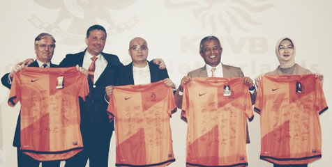 Tiki-Taka Menjadi Alasan Didatangkannya Timnas Belanda Tiki-Taka Menjadi Alasan Didatangkannya Timnas Belanda