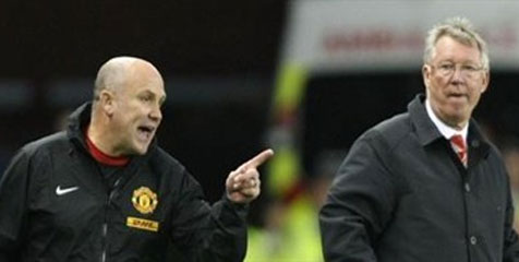 Asisten Manajer Mike Phelan Tinggalkan United Asisten Manajer Mike Phelan Tinggalkan United
