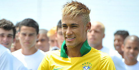 Barca Sarankan Neymar Tak Pakai Gaya Rambut Aneh Barca Sarankan Neymar Tak Pakai Gaya Rambut Aneh