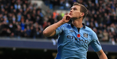 Mourinho Sisipkan Dzeko Dalam Daftar Target Mourinho Sisipkan Dzeko Dalam Daftar Target