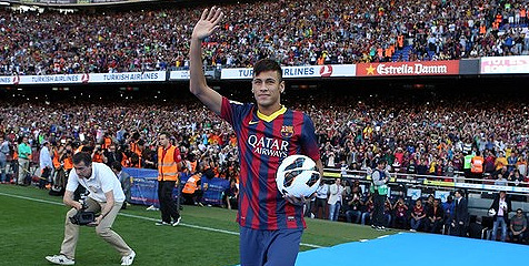 Presentasi Neymar Sedot 56 Ribu Penonton Presentasi Neymar Sedot 56 Ribu Penonton