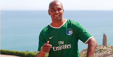 Marcos Senna Gabung New York Cosmos