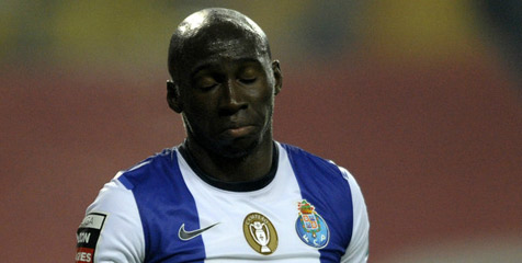 Fokus di Porto, Mangala Abaikan Chelsea dan MU Fokus di Porto, Mangala Abaikan Chelsea dan MU