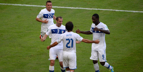 Chiellini: Pirlo Seperti Oli di Mesin Italia Chiellini: Pirlo Seperti Oli di Mesin Italia