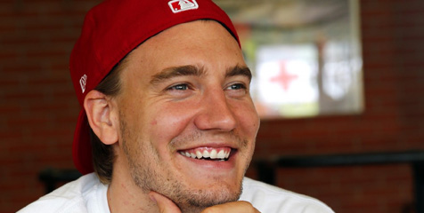 Bersama Snoop Dog, Bendtner Promosikan Ganja
