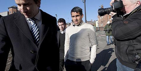Tevez di Italia Untuk Jalani Tes Medis di Juventus Tevez di Italia Untuk Jalani Tes Medis di Juventus