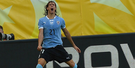 Diburu Madrid dan Chelsea, Cavani Akui Risih Diburu Madrid dan Chelsea, Cavani Akui Risih