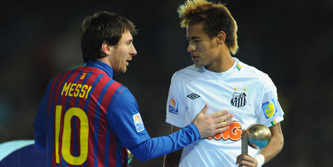 Alves Antusias Sambut 'Ledakan' Duet Messi-Neymar Alves Antusias Sambut 'Ledakan' Duet Messi-Neymar