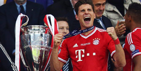 Lahm Harap Mario Gomez Bersaing di Bayern Lahm Harap Mario Gomez Bersaing di Bayern