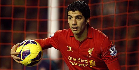 Bertemu Agen, Liverpool Yakin Suarez Bertahan Bertemu Agen, Liverpool Yakin Suarez Bertahan