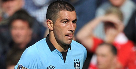 Juve Bidik Kolarov Gantikan Giaccherini