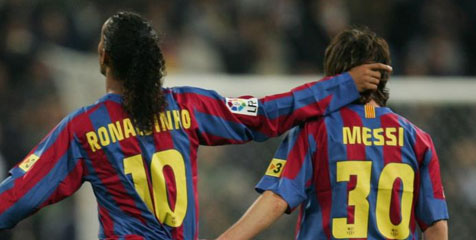 Messi Akui Peran Besar Ronaldinho Bagi Karirnya di Barca Messi Akui Peran Besar Ronaldinho Bagi Karirnya di Barca