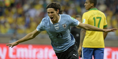 Cavani Segera Tes Medis di PSG Cavani Segera Tes Medis di PSG