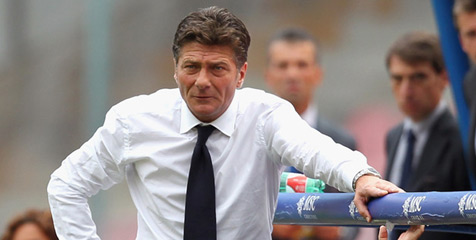 Mazzarri: Masih Terlalu Dini Untuk Bicara Scudetto Mazzarri: Masih Terlalu Dini Untuk Bicara Scudetto