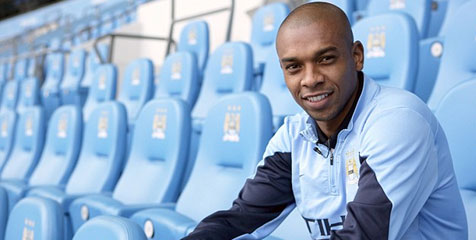 Fernandinho Ungkap Minat Dari Chelsea dan Spurs Fernandinho Ungkap Minat Dari Chelsea dan Spurs