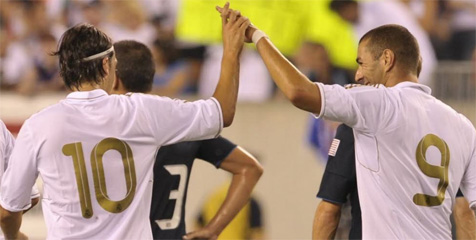 Ancelotti Pahami Kekecewaan Ozil dan Benzema Ancelotti Pahami Kekecewaan Ozil dan Benzema