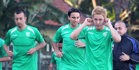 Persebaya Bakal Mainkan Empat Pemain Asingnya Persebaya Bakal Mainkan Empat Pemain Asingnya